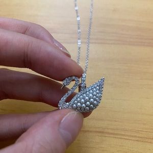 Swarovski Iconic Swan Necklace- pearl